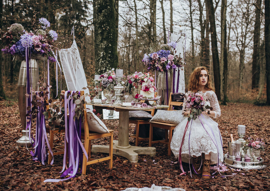 Mystischer Märchenwald - Hochzeitsinspirationen in Ultraviolett